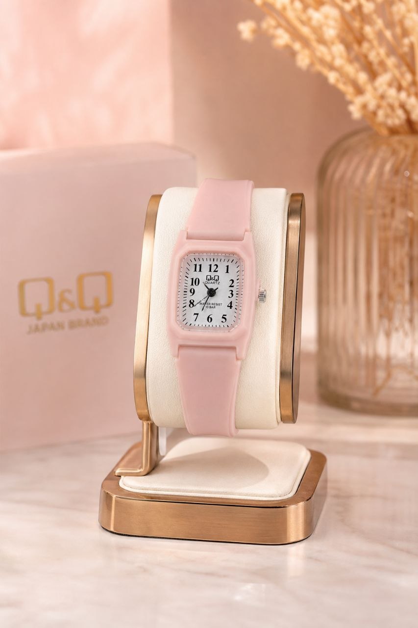 ساعت مچی زنانه طرح Q&Q مدل Classic Pink