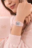 ساعت مچی زنانه طرح Q&Q مدل Classic Pink